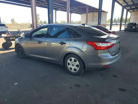 2014 Ford Focus VIN 1FADP3E28EL225044 фото 2