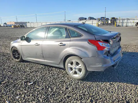 1FADP3F21EL272043 — 2014 Ford Focus, photo 2 from Copart 14.10.2026, Rear end