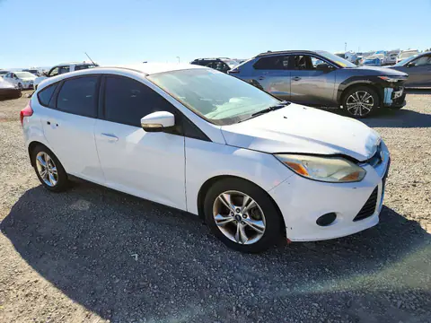 1FADP3K27EL254846 — 2014 Ford Focus, foto 4 de Copart 20.10.2026, Parte delantera