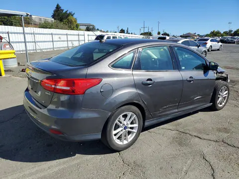 2015 Ford Focus VIN 1FADP3F27FL276602 фото 3
