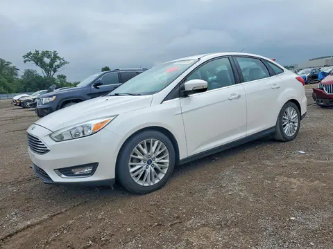 2015 Ford Focus VIN 1FADP3J28FL299913 фото 1