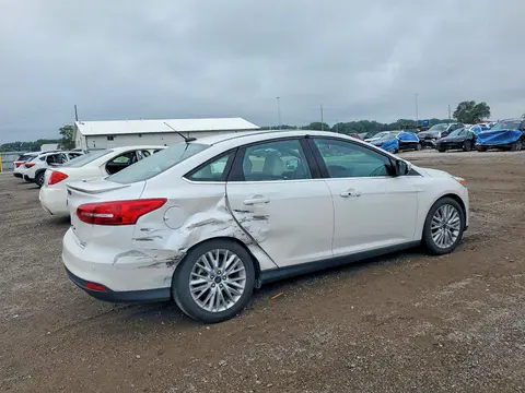 2015 Ford Focus VIN 1FADP3J28FL299913 фото 3