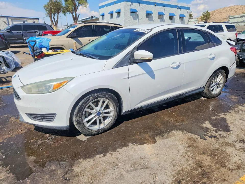 2016 Ford Focus VIN 1FADP3F20GL352890 фото 1