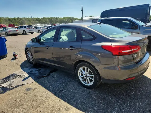 1FADP3F20GL377417 — 2016 Ford Focus, photo 2 from Copart, Side