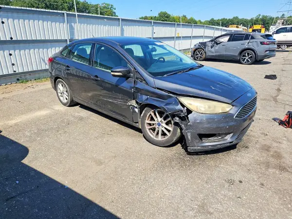 1FADP3F20GL377417 — 2016 Ford Focus, photo 4 from Copart, Side