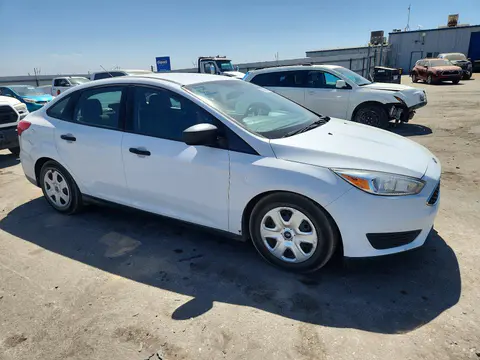 2016 Ford Focus VIN 1FADP3E26GL216099 фото 4