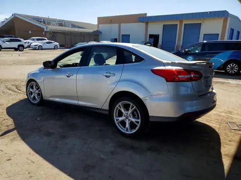 2016 Ford Focus VIN 1FADP3J22GL203520 фото 2