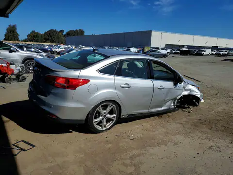 2016 Ford Focus VIN 1FADP3J22GL203520 фото 3