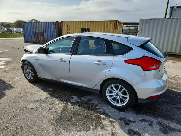 1FADP3K29GL376871 — 2016 Ford Focus, photo 2 from Copart 01.10.2026, Front end