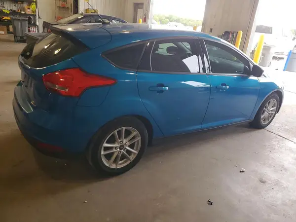 1FADP3K2XGL336816 — 2016 Ford Focus, фото 3 с аукциона Copart, Передняя часть