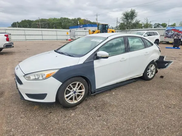 1FADP3F28GL241973 Ford Focus 2016 — uszkodzenie Tył, zdjęcie przed naprawą