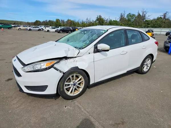 1FADP3F20GL215142 Ford Focus 2016 — daño Parte delantera, foto antes de reparar