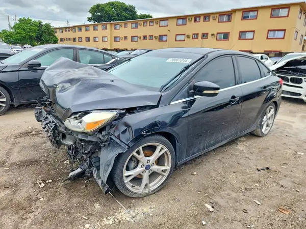 1FADP3J23GL241838 Ford Focus 2016 — uszkodzenie Przód, zdjęcie przed naprawą