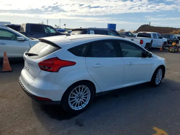 1FADP3R48GL227410 — 2016 Ford Focus, фото 3 с аукциона Copart, Задняя часть