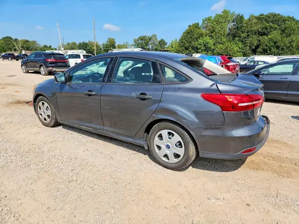 1FADP3E26GL356959 — 2016 Ford Focus, photo 2 from Copart, Rear end
