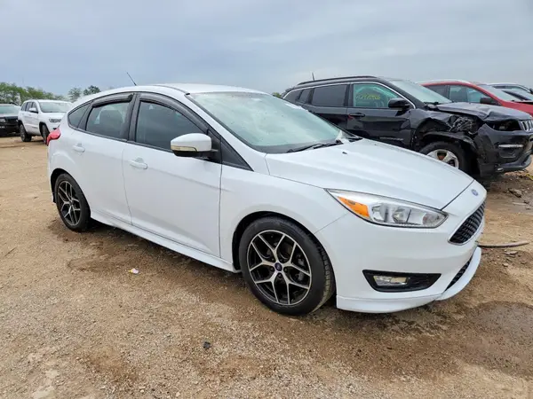 1FADP3K2XGL229121 — 2016 Ford Focus, photo 4 from Copart, Rear end