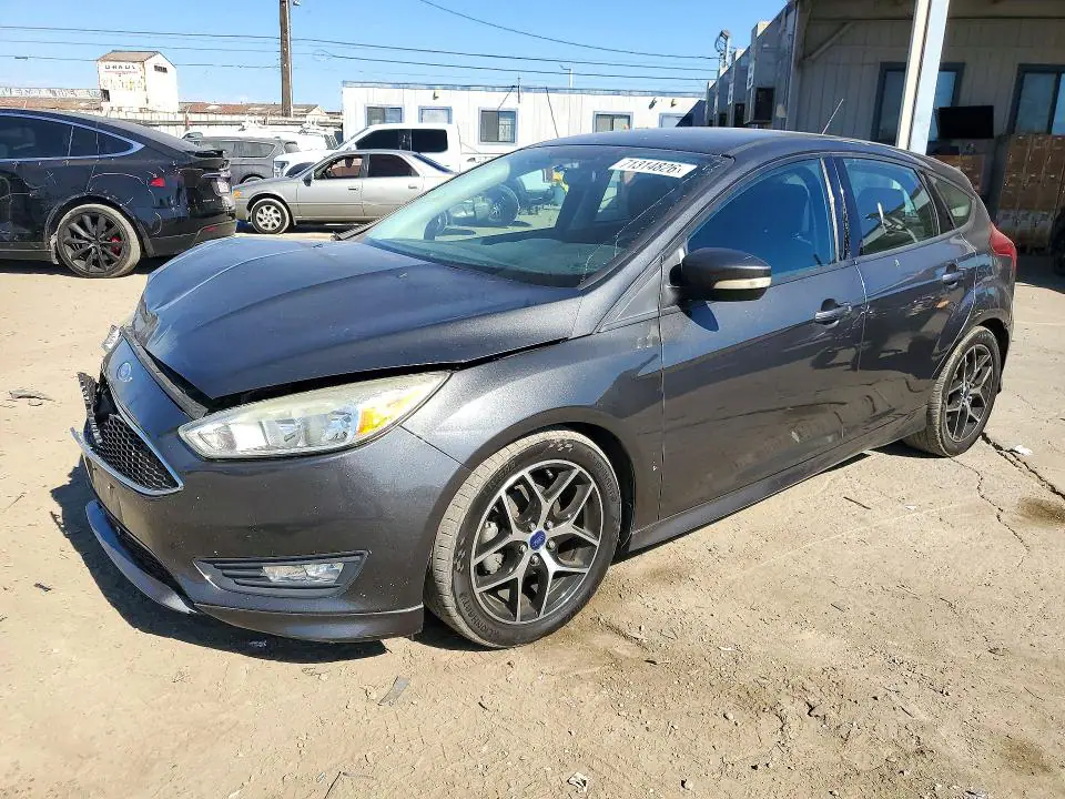 1FADP3K2XGL405603 Ford Focus 2016 — uszkodzenie Przód, zdjęcie przed naprawą