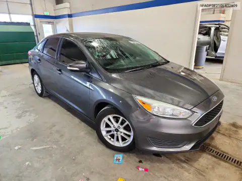 1FADP3F21GL402809 — 2016 Ford Focus, zdjęcie 4 z Copart, Przód