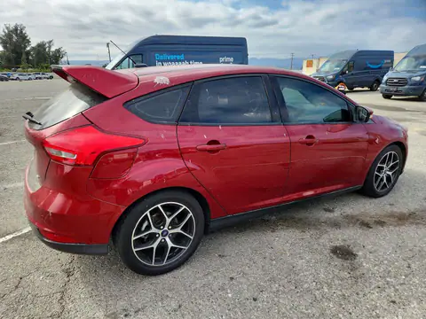 1FADP3M21HL303900 — 2017 Ford Focus, photo 3 from Copart 13.10.2026, Side