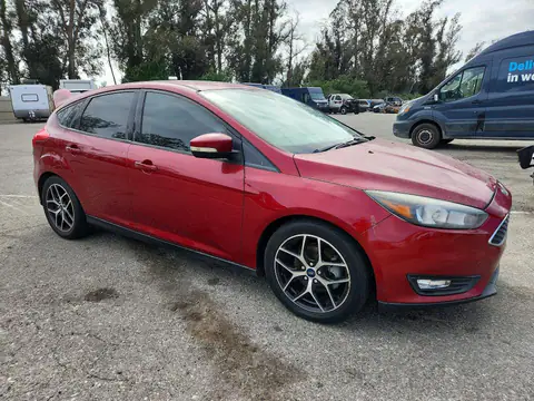 1FADP3M21HL303900 — 2017 Ford Focus, photo 4 from Copart 13.10.2026, Side