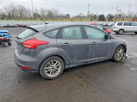 2017 Ford Focus VIN 1FADP3K20HL206884 фото 3