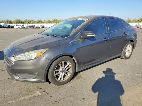 2017 Ford Focus VIN 1FADP3F26HL285715 фото 1