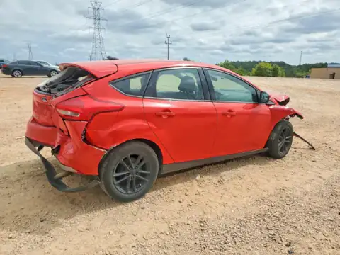 1FADP3K22HL265306 — 2017 Ford Focus, zdjęcie 3 z Copart 12.10.2026, Przód