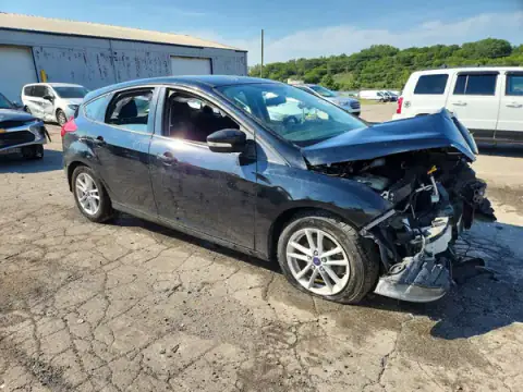 1FADP3K28HL228471 — 2017 Ford Focus, photo 4 from Copart 21.10.2026, Front end