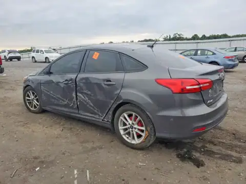 1FADP3F21HL227379 — 2017 Ford Focus, zdjęcie 2 z Copart 30.09.2026, Bok