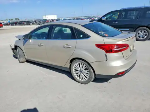 1FADP3J27HL238345 — 2017 Ford Focus, фото 2 з Copart 21.10.2026, Передня частина