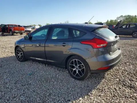 1FADP3M20HL253684 — 2017 Ford Focus, photo 2 from Copart 21.10.2026, Side