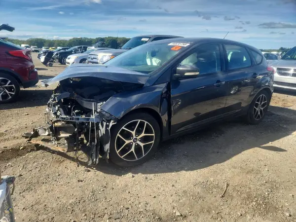 1FADP3M28HL330334 Ford Focus 2017 — Front end damage, before-repair photo