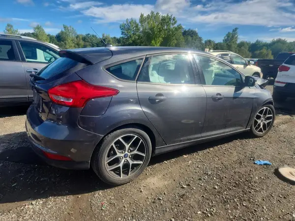 1FADP3M28HL330334 — 2017 Ford Focus, photo 3 from Copart, Front end