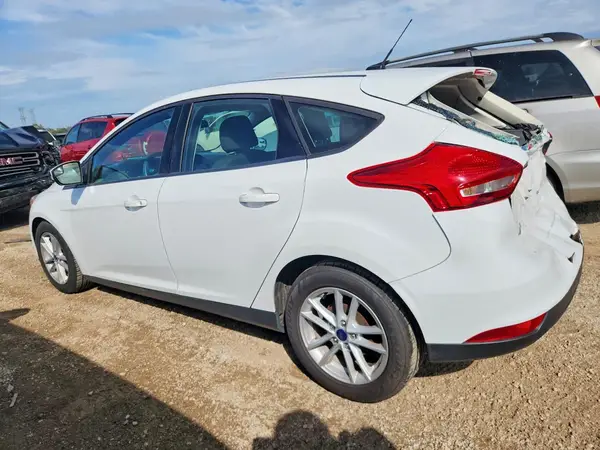 1FADP3K27HL262823 — 2017 Ford Focus, photo 2 from Copart 06.10.2026, Rear end