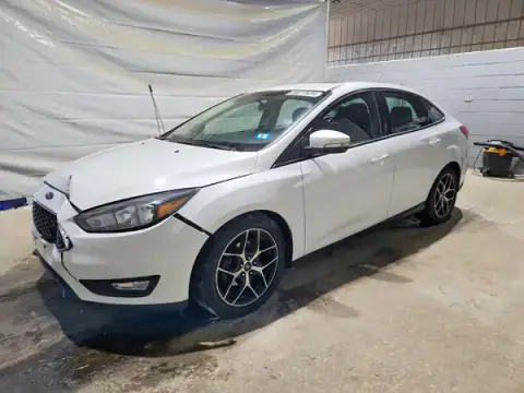 1FADP3H23HL213917 — 2017 Ford Focus, წინა ნაწილი (Front End), ფოტოები შეკეთებამდე