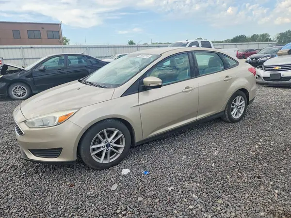 1FADP3F24HL295790 Ford Focus 2017 — uszkodzenie Grad, zdjęcie przed naprawą
