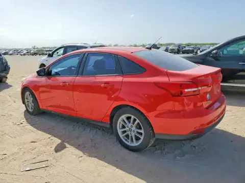 1FADP3F26HL244744 — 2017 Ford Focus, zdjęcie 2 z Copart 01.10.2026, Drobne wgniecenia i rysy