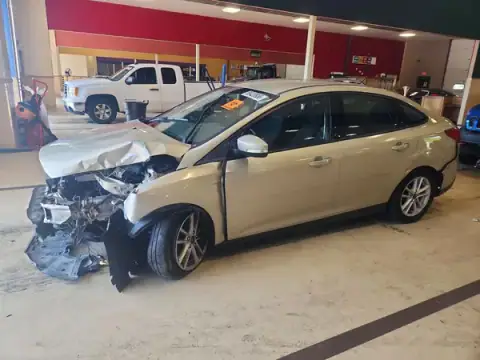 1FADP3F20HL333712 — 2017 Ford Focus, Передня частина (Front End), фото до ремонту