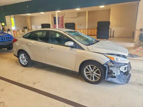 1FADP3F20HL333712 — 2017 Ford Focus, фото 4 с аукциона Copart, ПЕРЕДНЯЯ ЧАСТЬ