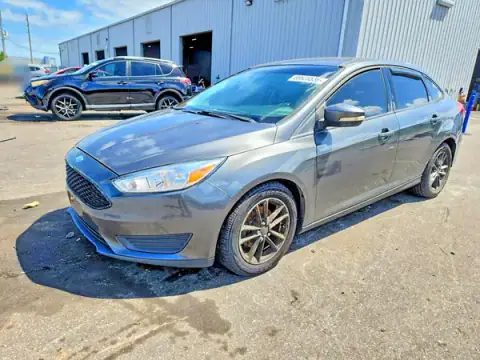 1FADP3F22HL236656 — 2017 Ford Focus, Мелкие вмятины и царапины (Minor Dent/Scratches), фото до ремонта
