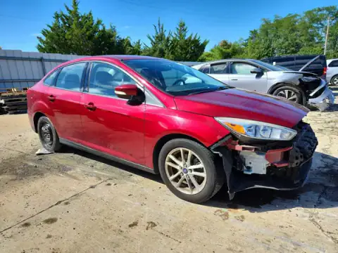 1FADP3F2XHL326640 — 2017 Ford Focus, zdjęcie 4 z Copart 05.10.2026, Przód