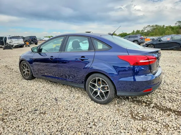 1FADP3H29HL213274 — 2017 Ford Focus, zdjęcie 2 z Copart 02.10.2026, Drobne wgniecenia i rysy
