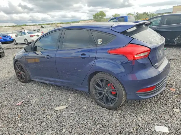 1FADP3L94HL337991 — 2017 Ford Focus, photo 2 from Copart, Rear end