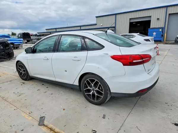1FADP3FE8HL273057 — 2017 Ford Focus, photo 2 from Copart 08.10.2026, Undercarriage damage