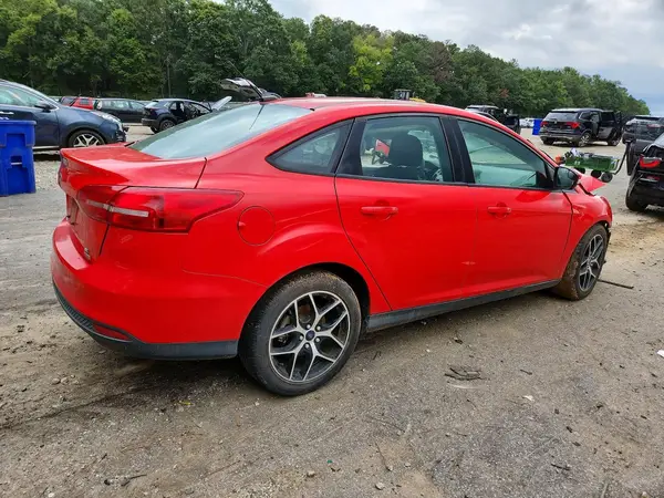 1FADP3FE2HL336864 — 2017 Ford Focus, zdjęcie 3 z Copart, Przód