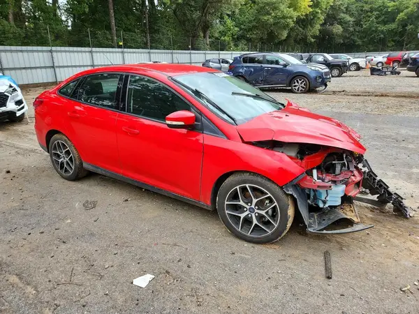 1FADP3FE2HL336864 — 2017 Ford Focus, zdjęcie 4 z Copart, Przód