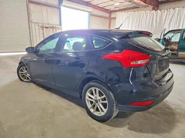 1FADP3K29HL246462 — 2017 Ford Focus, zdjęcie 2 z Copart 30.09.2026, Przód