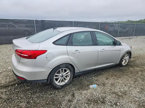 1FADP3F20HL292143 — 2017 Ford Focus, zdjęcie 3 z Copart, Bok