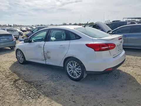 1FADP3J21HL288173 — 2017 Ford Focus, zdjęcie 2 z Copart 27.10.2026, Bok