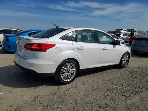 1FADP3J21HL288173 — 2017 Ford Focus, zdjęcie 3 z Copart 27.10.2026, Bok